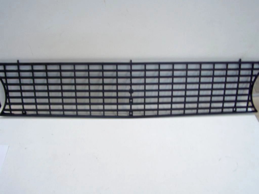 Решетка радиатора 2101 (черная)